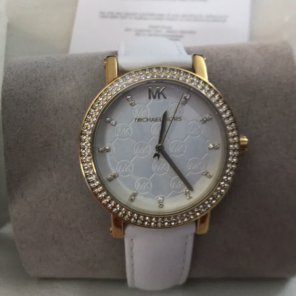 🌸NEW🌸 Michael Kors White Watch